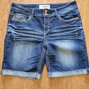 Hydraulic Bermuda Shorts